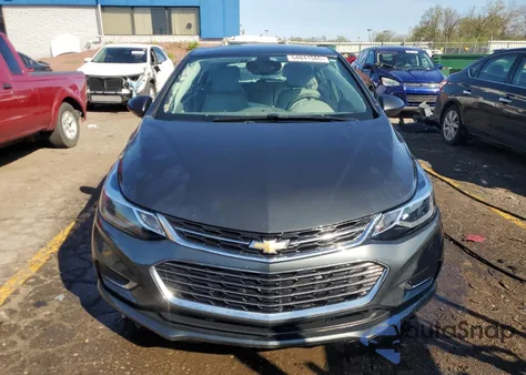 2017 Chevrolet Cruze Premier z USA, uszkodzony, nr VIN 3G1BF6SM2HS589513